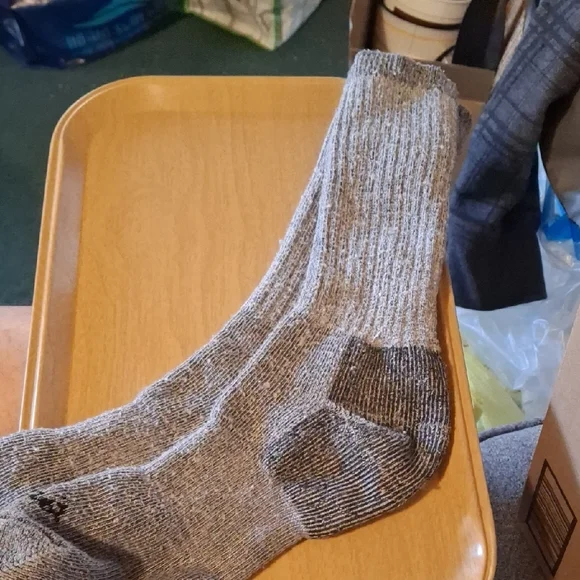 Cabela's Men's Heather Gray Crew Socks with Black Logo - Picture 4 of 4